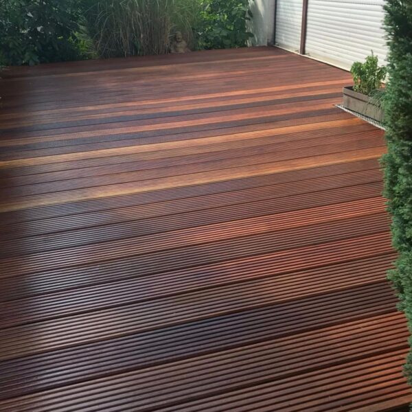 Holzterrasse
