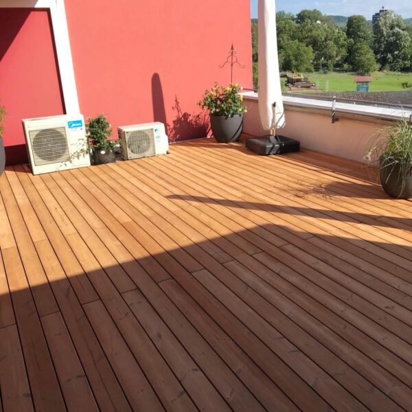 Holzterrasse